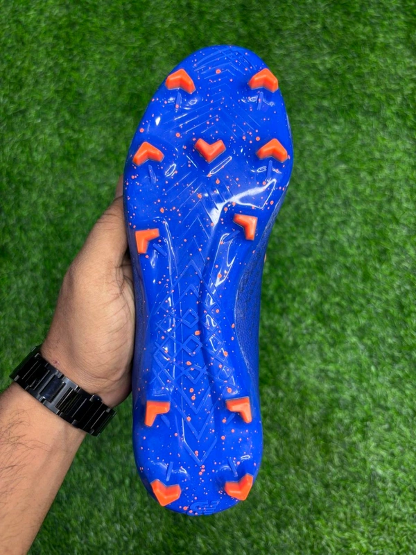 NB Furon V6 Pro Blue Colour Low-top FG With Lace - 7.5