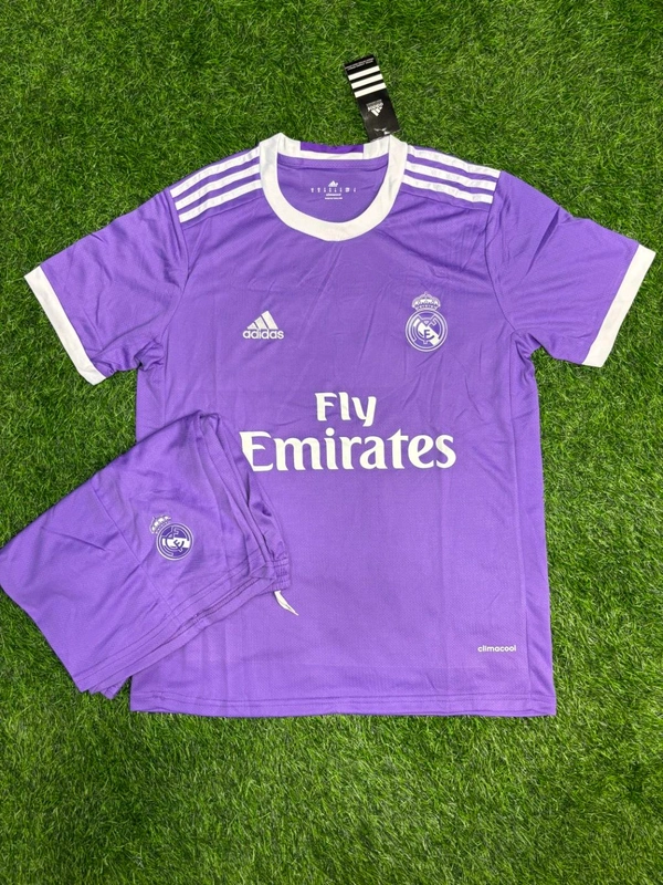 Retro Madrid 2016/17 Away Kit Fan Edition With Short  - L