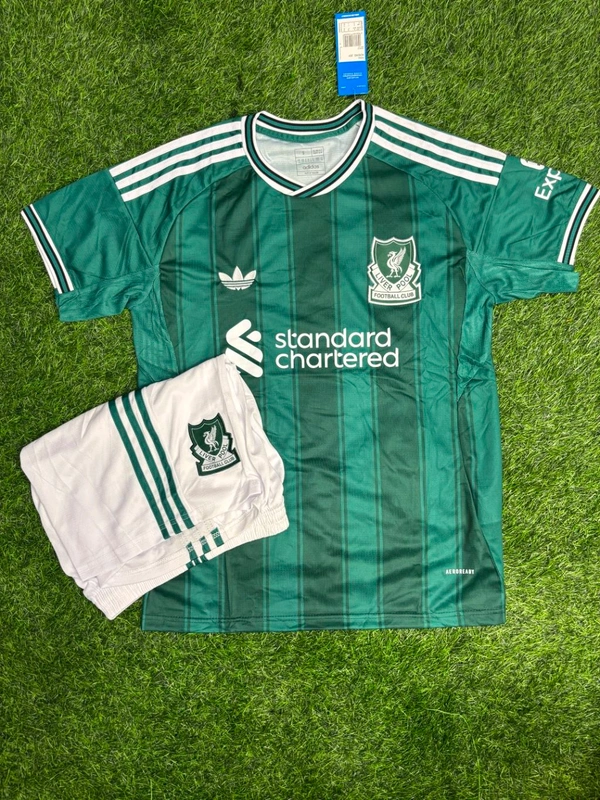 Liverpool FC 25/26 3rd Kit Fan Edition With Short - L
