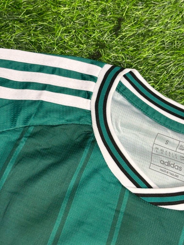 Liverpool FC 25/26 3rd Kit Fan Edition With Short - L