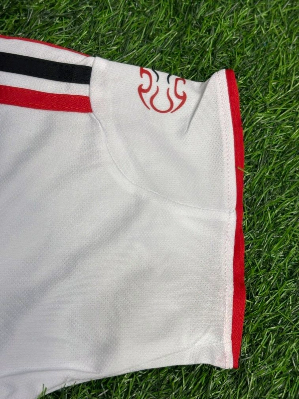 Retro AC Milan 2006-07 Away Kit Fan Edition With Short - S