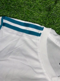 Retro Madrid 2017/18 Home Kit Fan Edition With Short - M