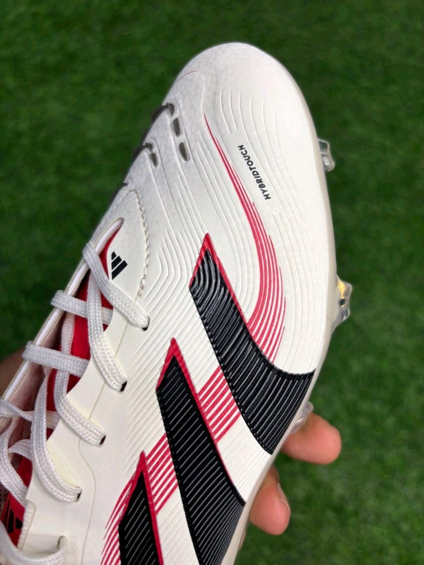 Predator Elite Cream Colour FG Low-top With Lace  - 7.5