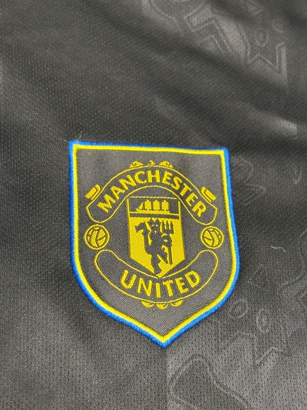 Manchester United 25/26 3rd Kit Fan Edition With Short  - XL