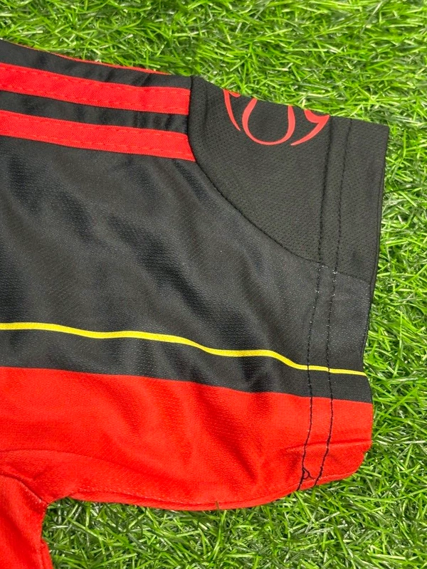 Retro AC Milan 2006 Home Kit Fan Edition With Short - S