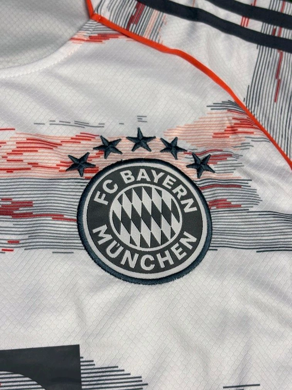 Bayern Munich 25/26 Away Kit Fan Edition With Short  - S