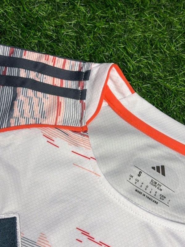 Bayern Munich 25/26 Away Kit Fan Edition With Short  - S