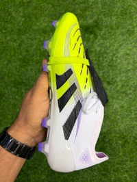 Predator Foldover Elite White Green Colour FG  - 6.5