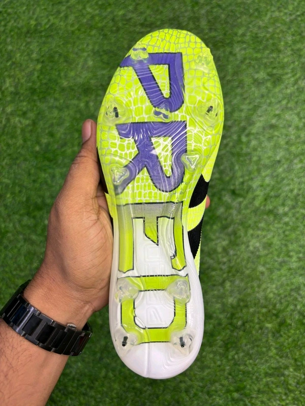 Predator Elite White Green Colour Low-top FG With Lace  - 7.5