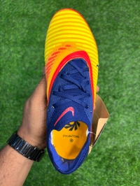 Phantom 6 Luna III Elite Yellow Blue Low-top FG With Lace - 7.5