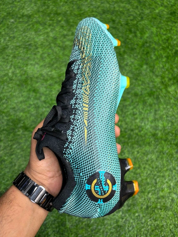 Mercurial Vapor 12 Elite CR7 Edition Low-top FG With Lace  - 7.5