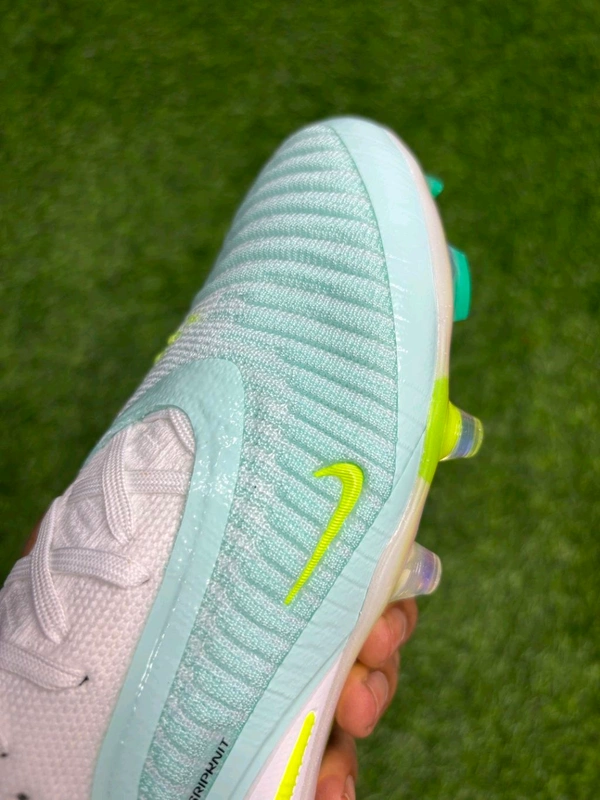 Phantom 6 Luna III Elite White Sky-blue Low-top FG With Lace - 7.5