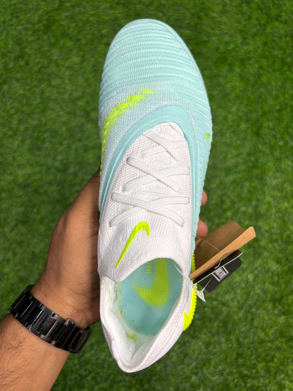 Phantom 6 Luna III Elite White Sky-blue Low-top FG With Lace - 8.5