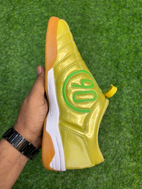 Total 90 III Futsal 5 Gold Colour With Lace - 7