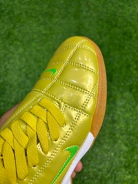 Total 90 III Futsal 5 Gold Colour With Lace - 10