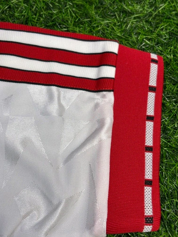 Retro Manchester United 1991 European Cup Final Jersey  - S