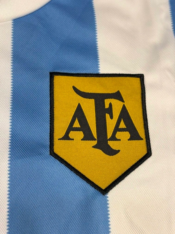 Retro Argentina 1978 Home Kit Half Sleeve  - M