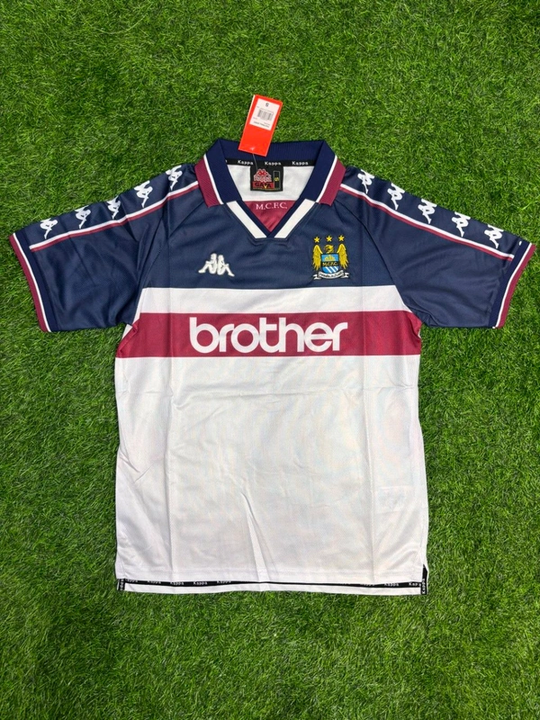 Retro Manchester City 1997/98 Away Kit Half Sleeve  - M