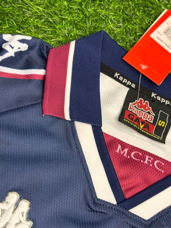 Retro Manchester City 1997/98 Away Kit Half Sleeve  - M