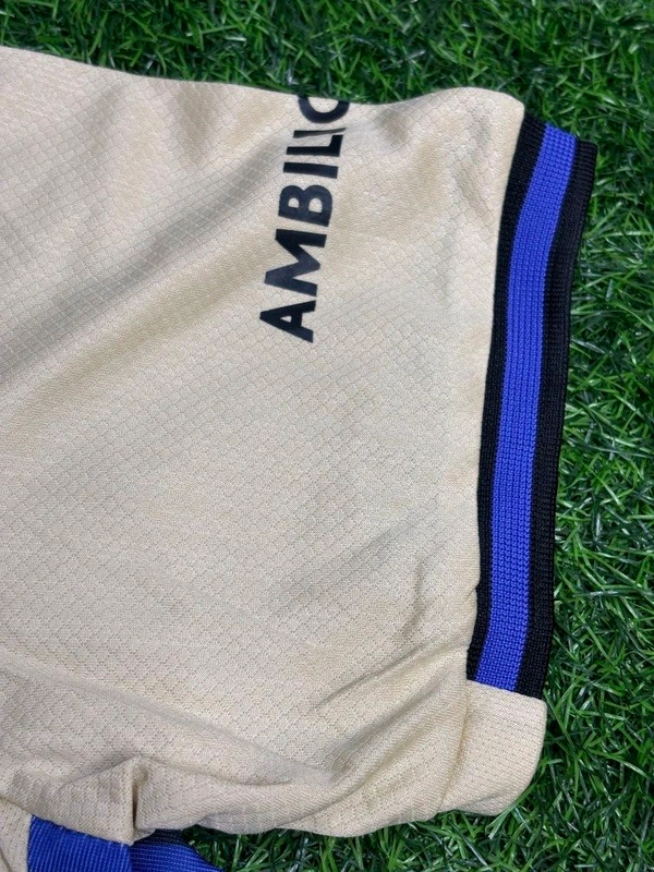 FC Barcelona 25/26 Away Kit Fan Edition With Short  - XL