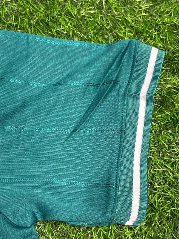 Liverpool FC 25/26 3rd Kit Player Edition Half Sleeve  - L