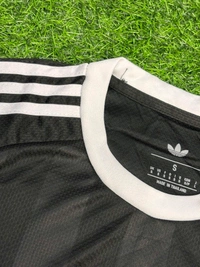 Liverpool FC 25/26 Goalkeeper Kit Fan Edition With Short - S