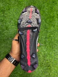 Predator Elite Foldover FG Red And Black With lace  - 6