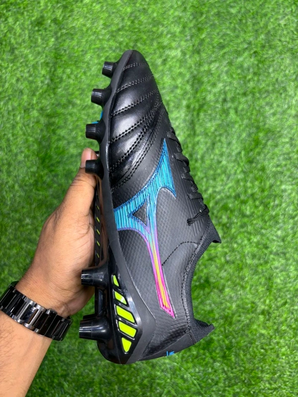 Mizuno Neo Black Colour Low-top FG With Lace - 6.5