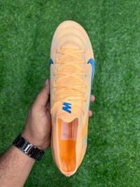 Mercurial Vapor 16 Orange Low-top FG KM Edition  - 8.5