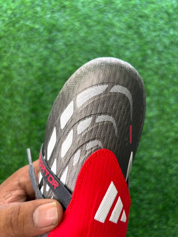 Predator Elite Foldover FG Grey Colour With lace  - 8