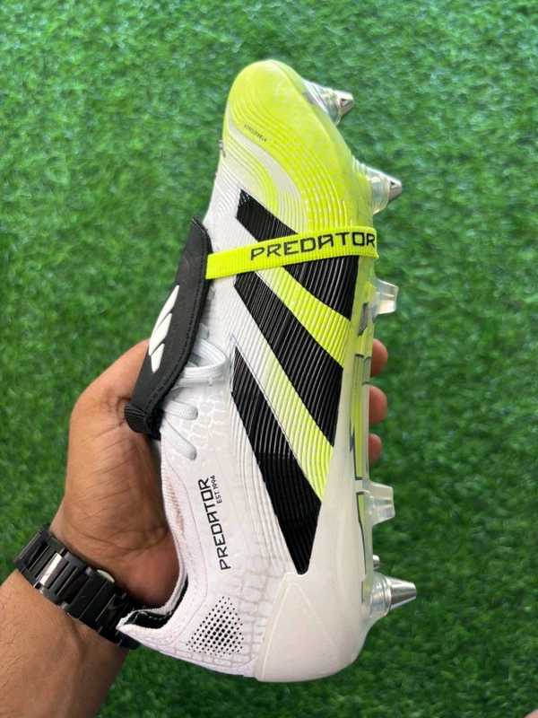 Predator Elite Foldover White And Green SG With Lace (Metal Changer) - 8