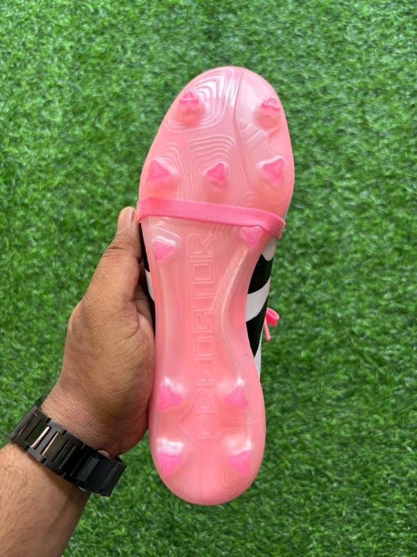 Predator Elite Foldover Baby Pink Colour FG BECKHAM Edition - 7.5