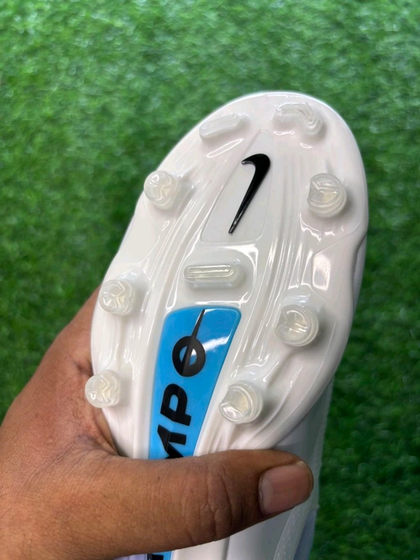 Tiempo Legend 9 Elite White Low-top FG With Lace - 5.5