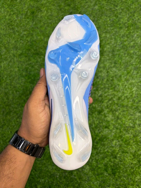 Phantom 6 Luna III Elite White And Blue Low-top FG With Lace - 8.5