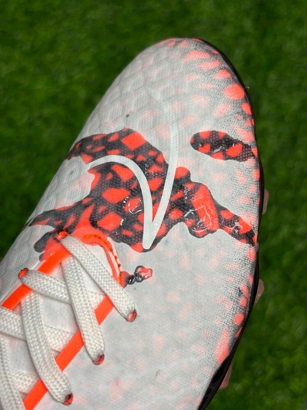 Hypervenom Phantom 3 White Orange Low-top FG With Lace(Colour Changing) - 8.5