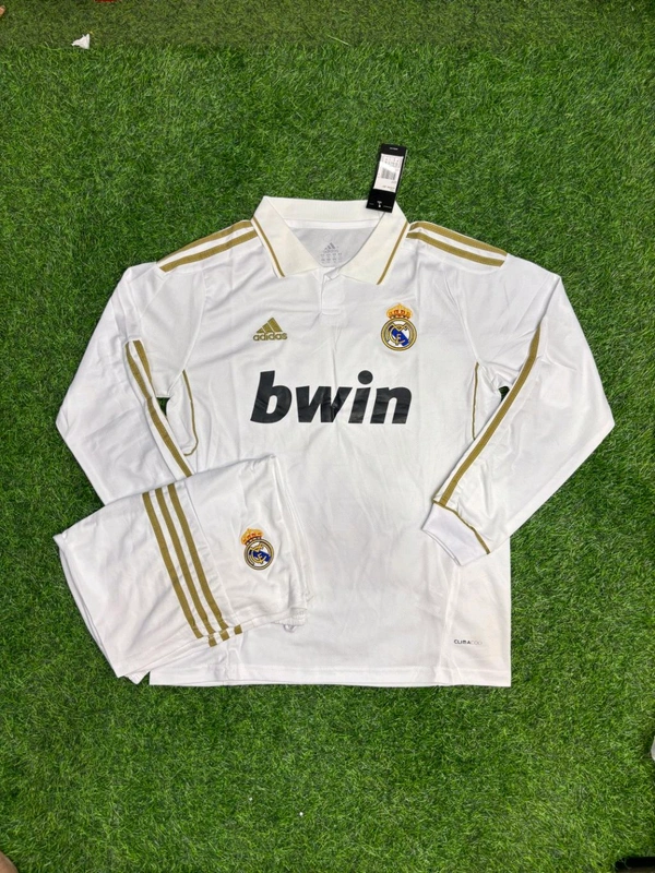 Retro Madrid 2011/12 Home Kit Fan Edition Full Sleeve With Short - L