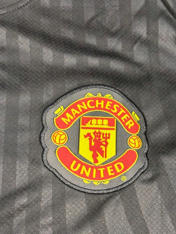 Retro Manchester United 2008 Away Fan Edition Full Sleeve With Short  - S