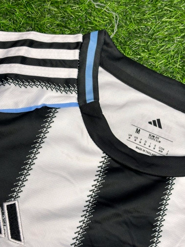 Newcastle United 25/26 Home Kit Player Fan Edition With Short - S