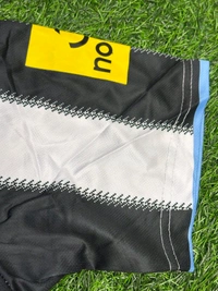 Newcastle United 25/26 Home Kit Player Fan Edition With Short - L