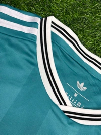 Liverpool FC 25/26 3rd Kit Fan Edition With Short - L