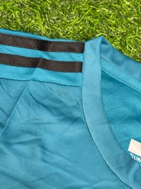 Retro Madrid 17/18 3rd Kit Fan Edition With Short - S