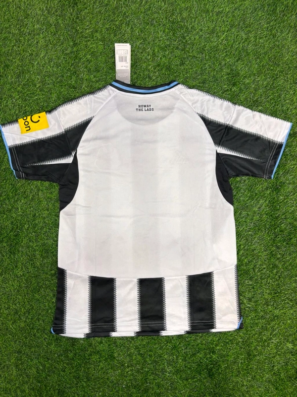 New Castle United 25/26 Home Kit Fan Edition With Short - XL