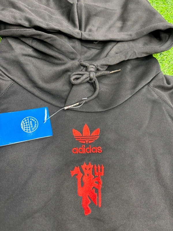 Manchester United 2025 Black And Red Colour Traning Suit Set - XL