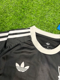 Liverpool FC 25/26 Black Colour Goalkeeper Kit Player Edition - M