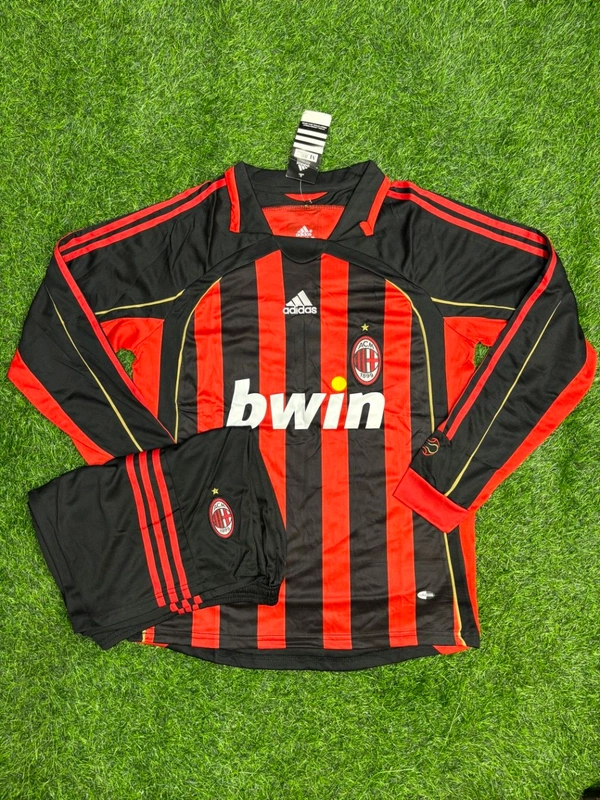 Retro AC Milan 2006-07 Home Kit Fan Edition Full Sleeve With Short - L