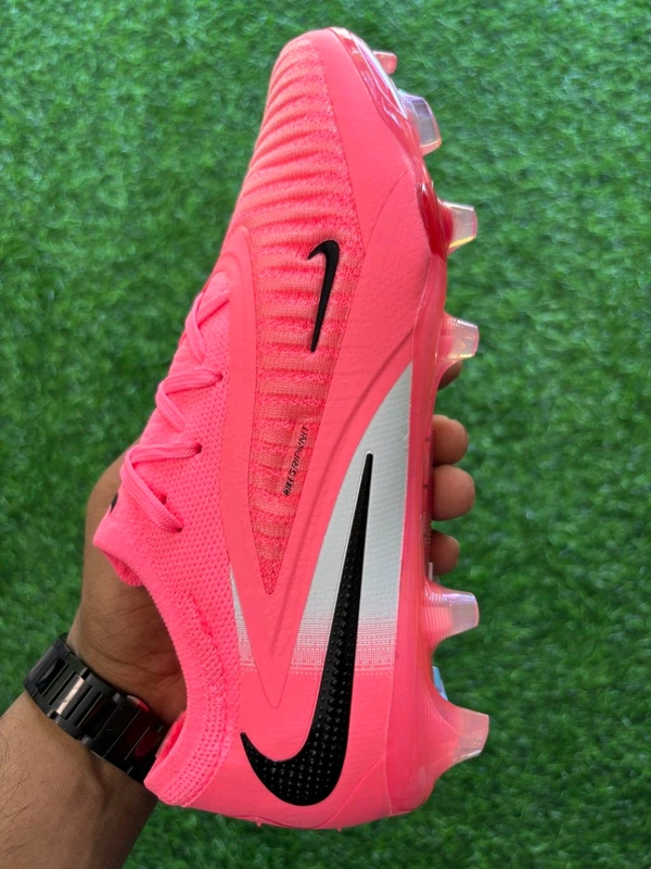 Phantom 6 Luna III Elite Pink FG Low-top With Lace - 6