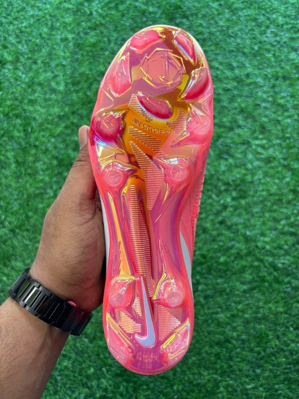 Phantom 6 Luna III Elite Pink FG Low-top With Lace - 6