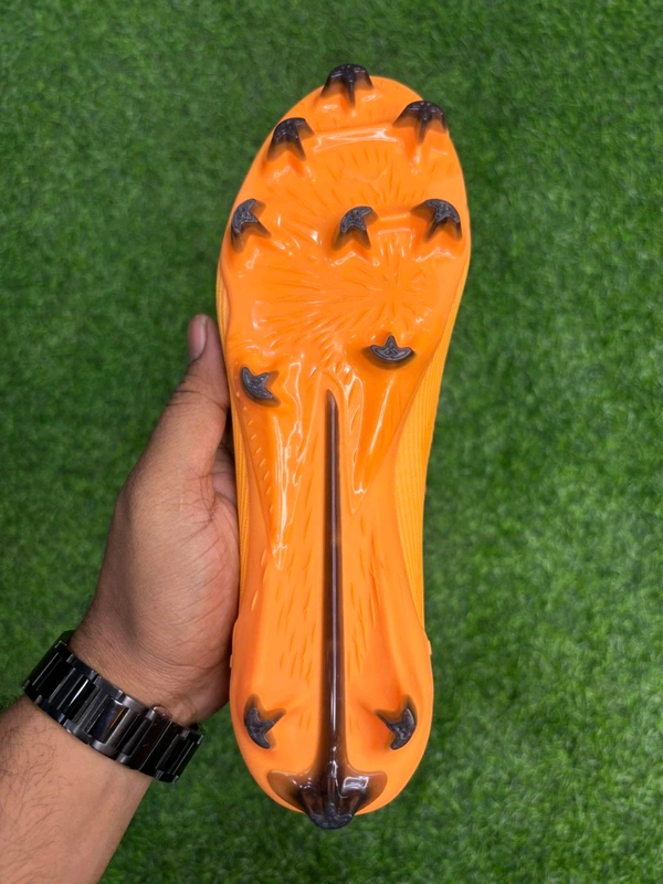 Ultra 6 Ultimate FG Yellow Colour Low-top With Lace  - 7.5