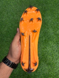 Ultra 6 Ultimate FG Yellow Colour Low-top With Lace - 8