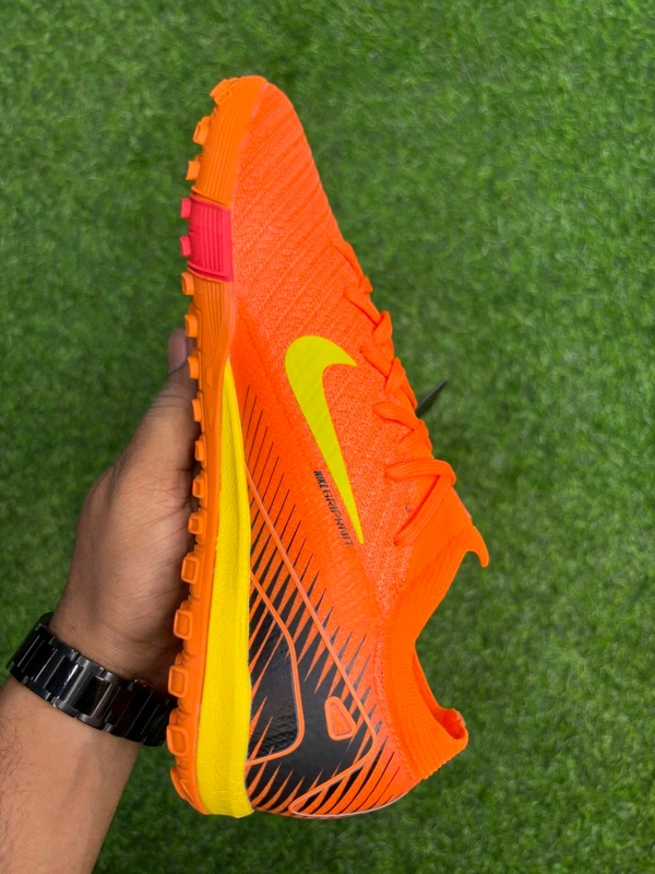 Mercurial Vapor 16 Orange Low-top Turf/AG With Lace - 7.5
